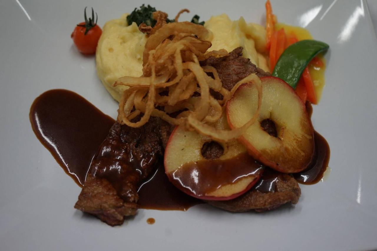 Hotel Restaurant Strümper Hof Meerbusch Dış mekan fotoğraf